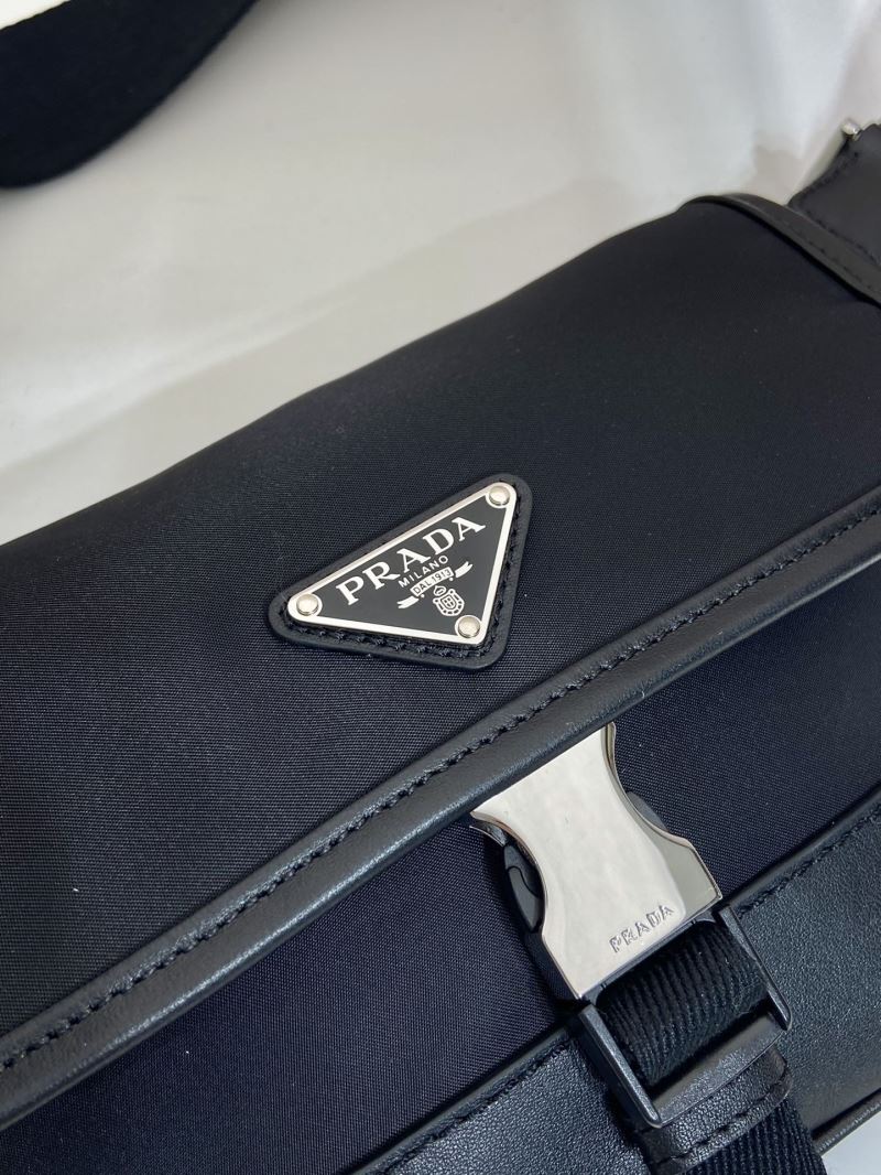 Pra*a waist chest packs